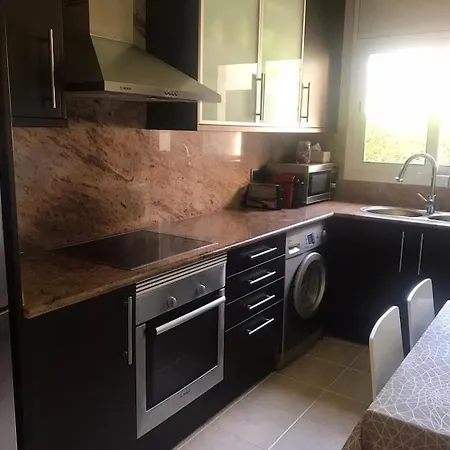 Apartment 6 Personas Con Piscina Y Parquing *