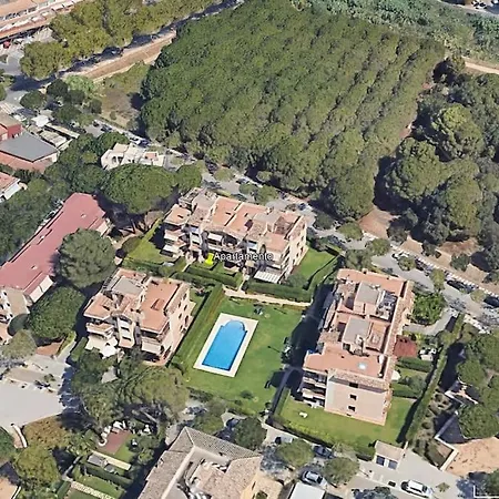 Apartamento 6 Personas Con Piscina Y Parquing *